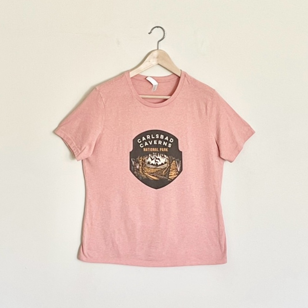 Carlsbad Caverns National Park Graphic Coral T Shirt Women’s size Large